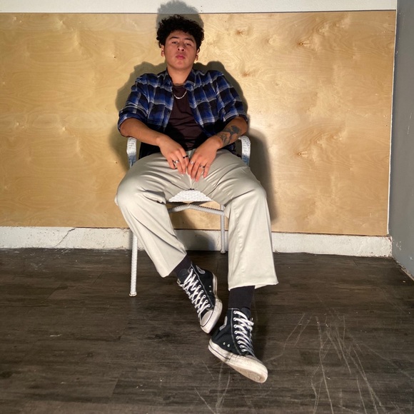 Meet your Posher, Gabriel - Picture 2 of 6